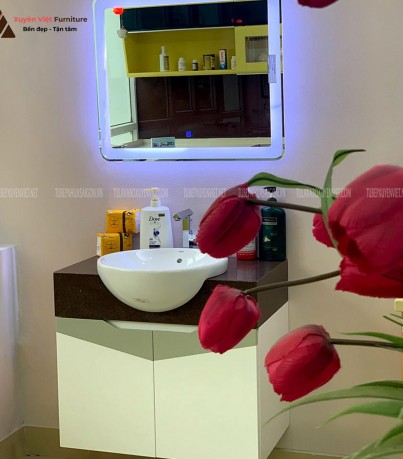 Tủ lavabo đẹp kết hợp gương đèn led LBK4024