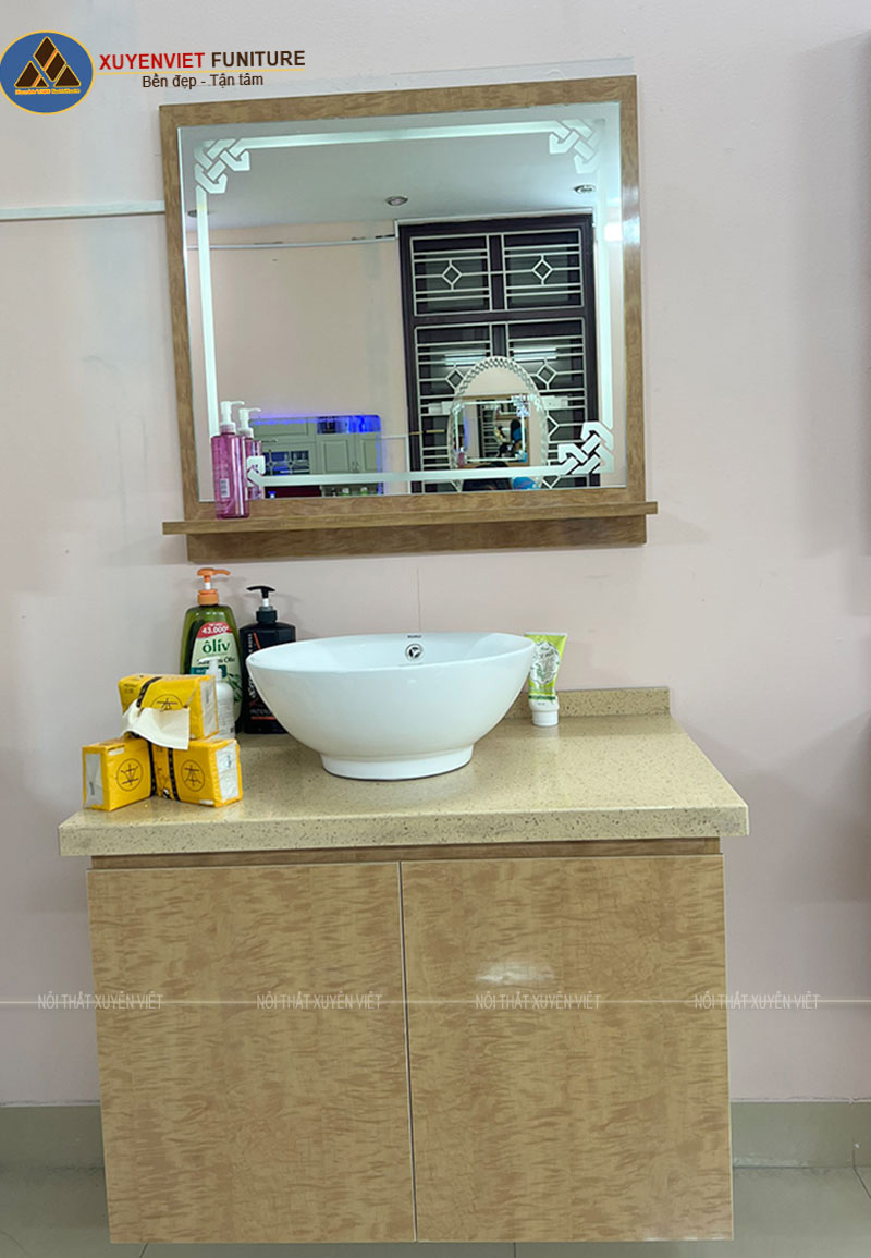 Hình ảnh bộ tủ lavabo laminate LBK4015 hiện đang được bày bán sẵn tại showroom Xuyên Việt